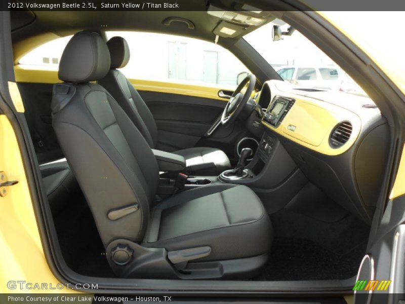  2012 Beetle 2.5L Titan Black Interior