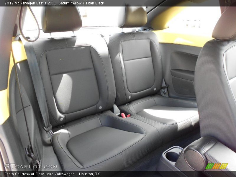  2012 Beetle 2.5L Titan Black Interior