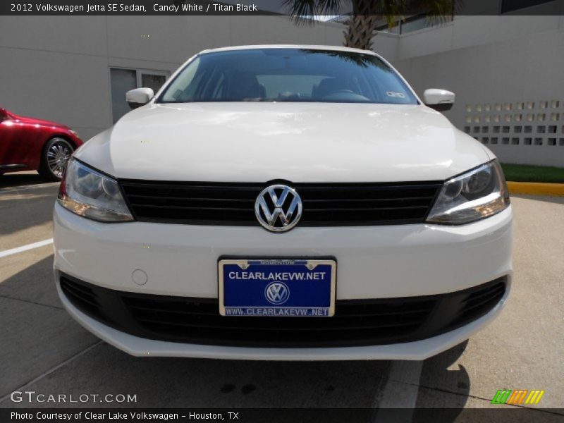 Candy White / Titan Black 2012 Volkswagen Jetta SE Sedan