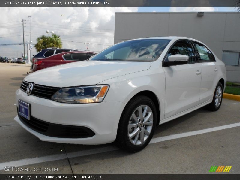 Candy White / Titan Black 2012 Volkswagen Jetta SE Sedan