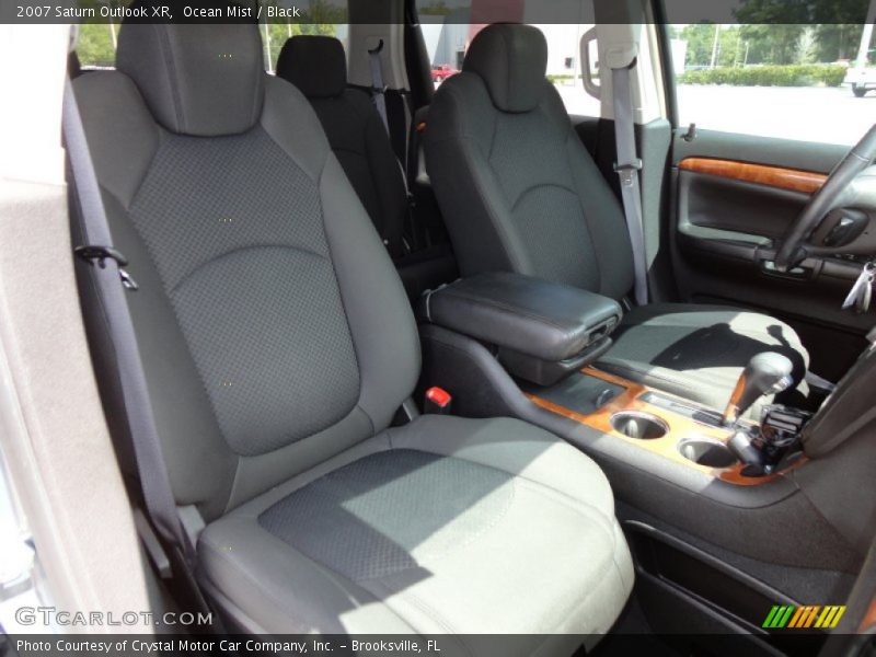 Ocean Mist / Black 2007 Saturn Outlook XR