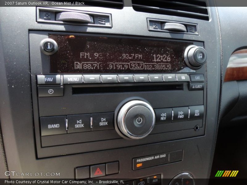 Ocean Mist / Black 2007 Saturn Outlook XR