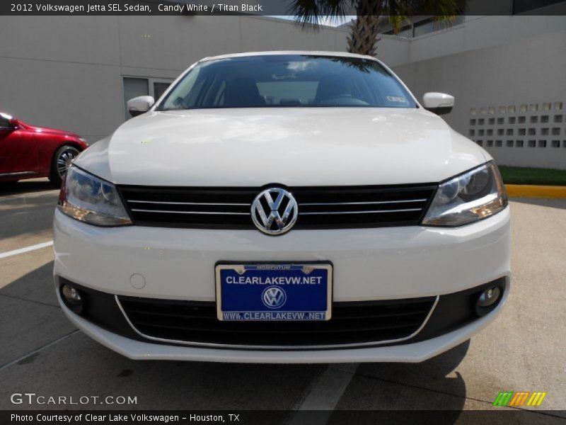 Candy White / Titan Black 2012 Volkswagen Jetta SEL Sedan