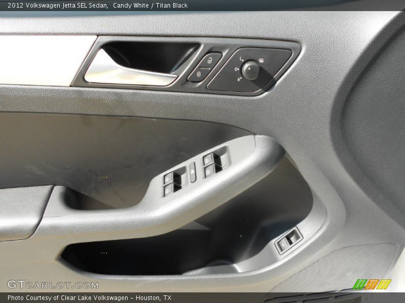 Candy White / Titan Black 2012 Volkswagen Jetta SEL Sedan