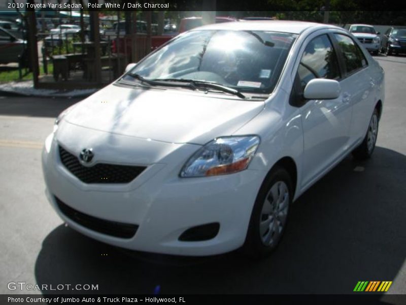 Polar White / Dark Charcoal 2010 Toyota Yaris Sedan