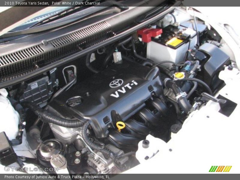 Polar White / Dark Charcoal 2010 Toyota Yaris Sedan