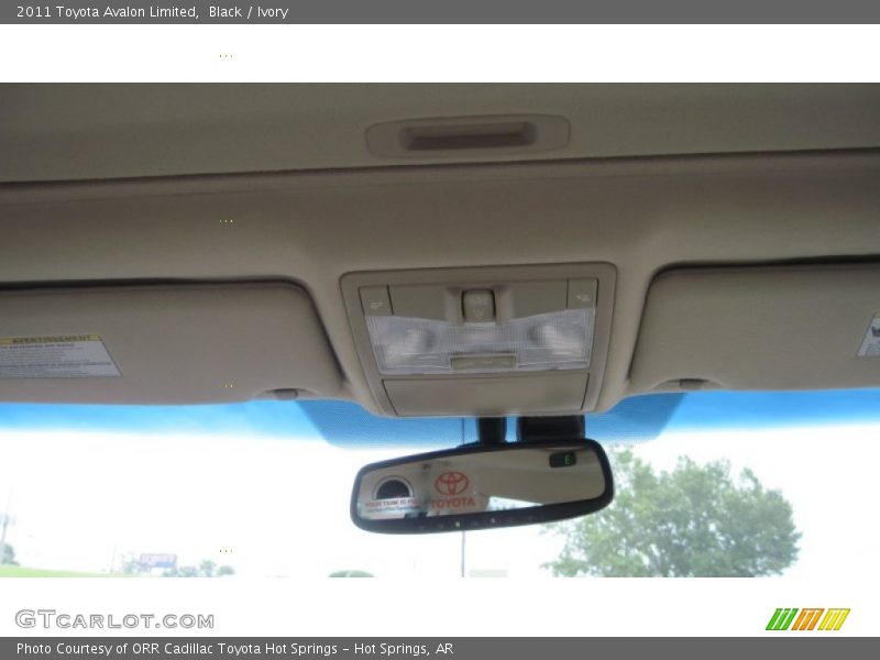 Black / Ivory 2011 Toyota Avalon Limited