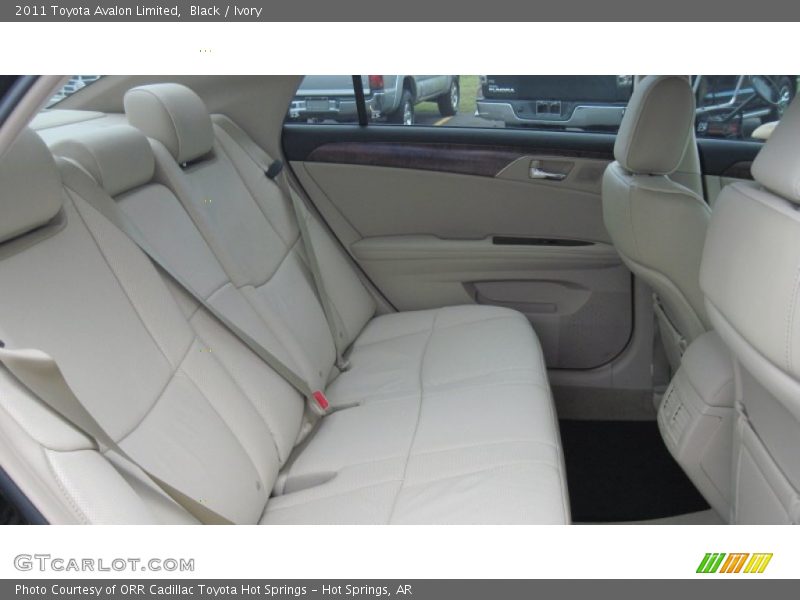 Black / Ivory 2011 Toyota Avalon Limited