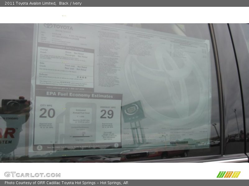 Black / Ivory 2011 Toyota Avalon Limited