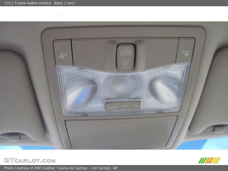 Black / Ivory 2011 Toyota Avalon Limited