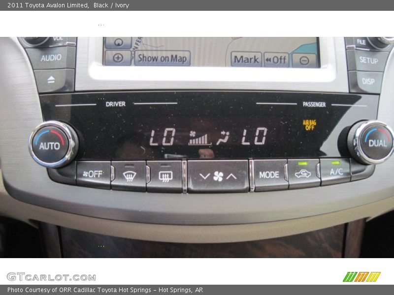 Black / Ivory 2011 Toyota Avalon Limited