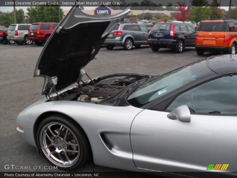 Sebring Silver Metallic / Light Gray 1999 Chevrolet Corvette Coupe