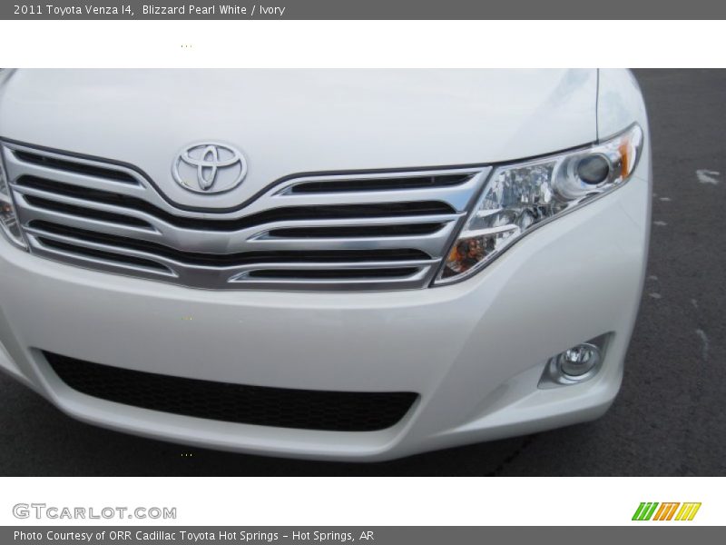 Blizzard Pearl White / Ivory 2011 Toyota Venza I4