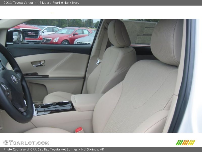 Blizzard Pearl White / Ivory 2011 Toyota Venza I4