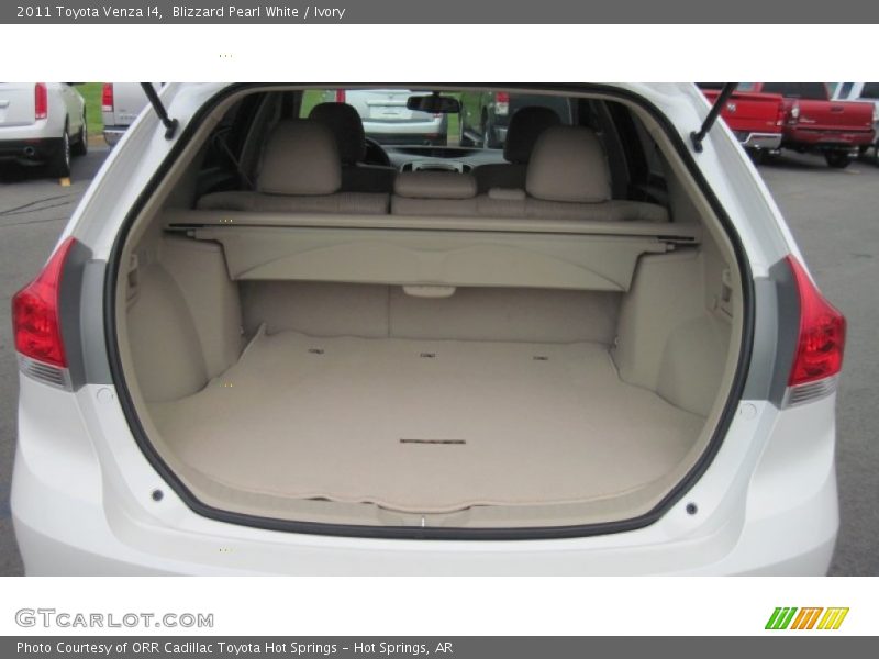 Blizzard Pearl White / Ivory 2011 Toyota Venza I4