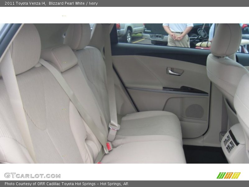 Blizzard Pearl White / Ivory 2011 Toyota Venza I4