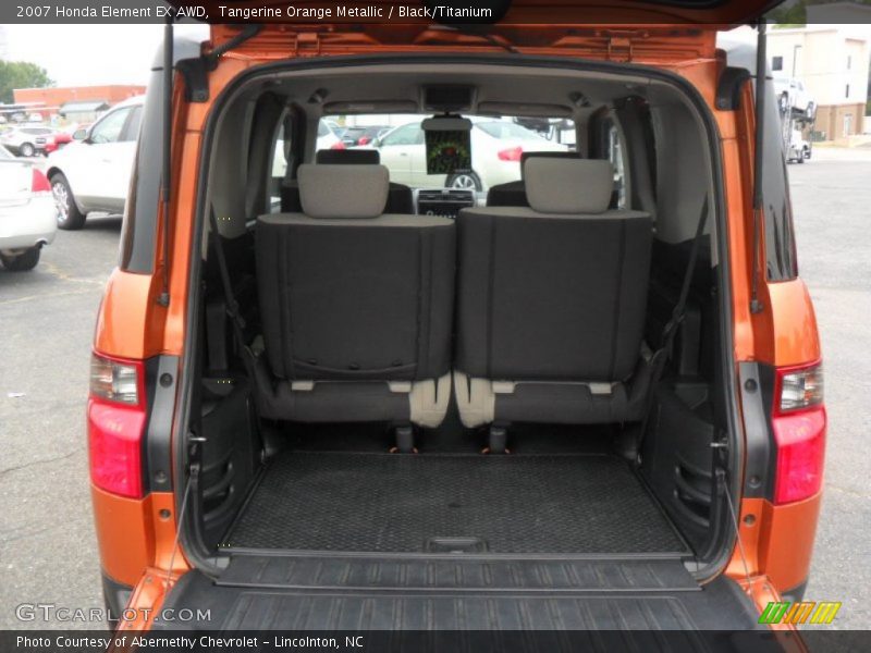 Tangerine Orange Metallic / Black/Titanium 2007 Honda Element EX AWD