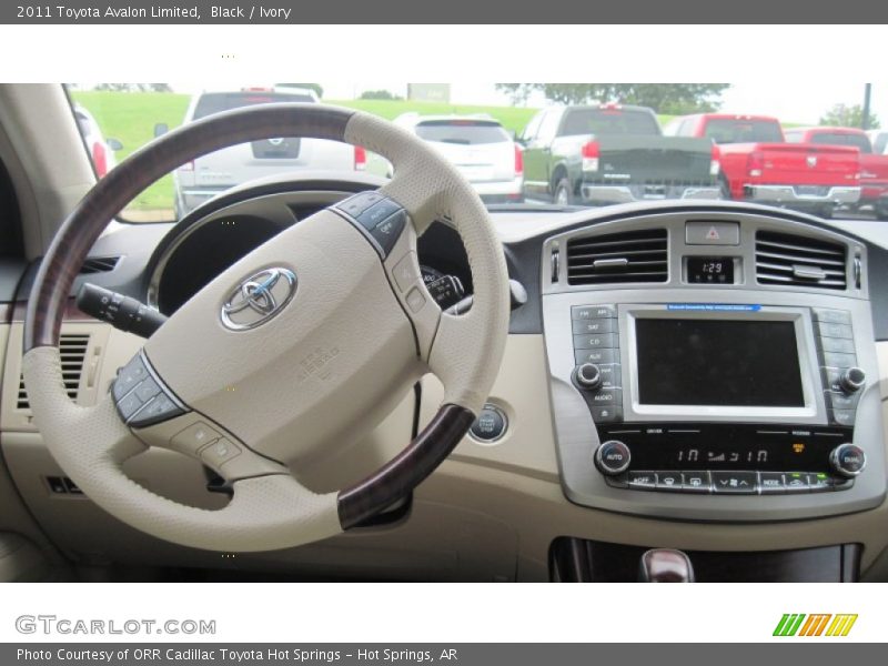 Black / Ivory 2011 Toyota Avalon Limited