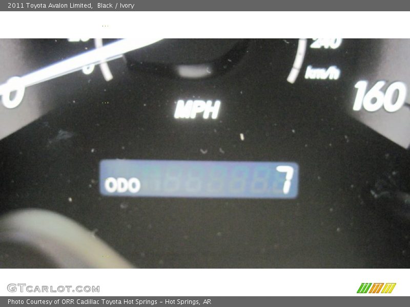 Black / Ivory 2011 Toyota Avalon Limited