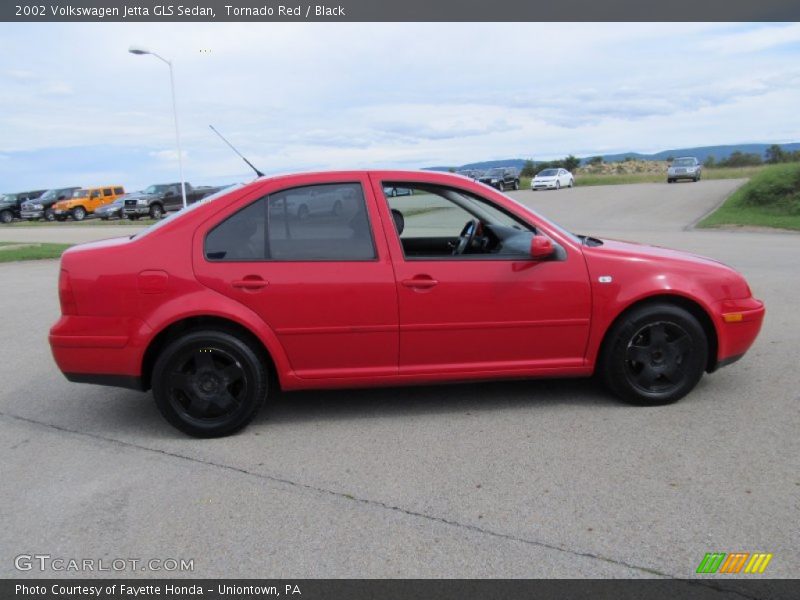 Tornado Red / Black 2002 Volkswagen Jetta GLS Sedan