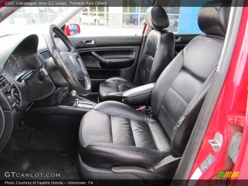 Tornado Red / Black 2002 Volkswagen Jetta GLS Sedan