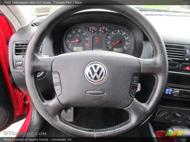Tornado Red / Black 2002 Volkswagen Jetta GLS Sedan