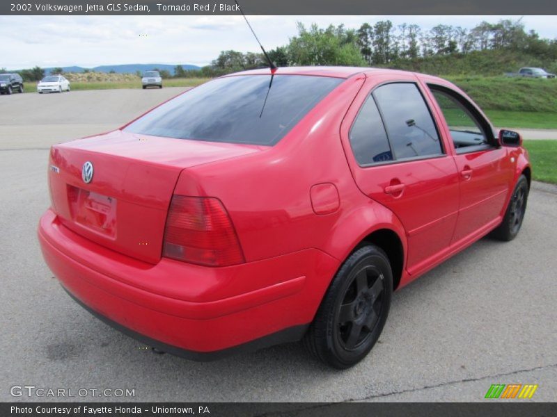 Tornado Red / Black 2002 Volkswagen Jetta GLS Sedan