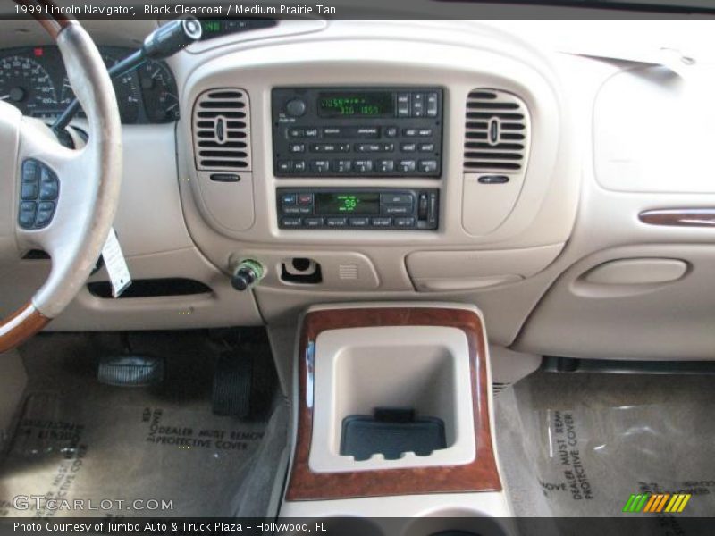 Black Clearcoat / Medium Prairie Tan 1999 Lincoln Navigator