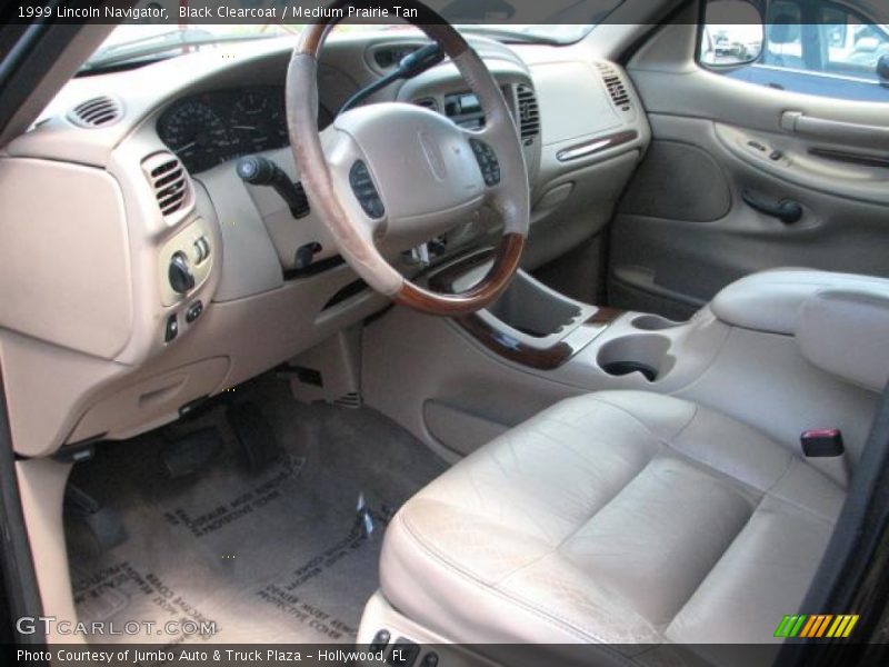 Black Clearcoat / Medium Prairie Tan 1999 Lincoln Navigator