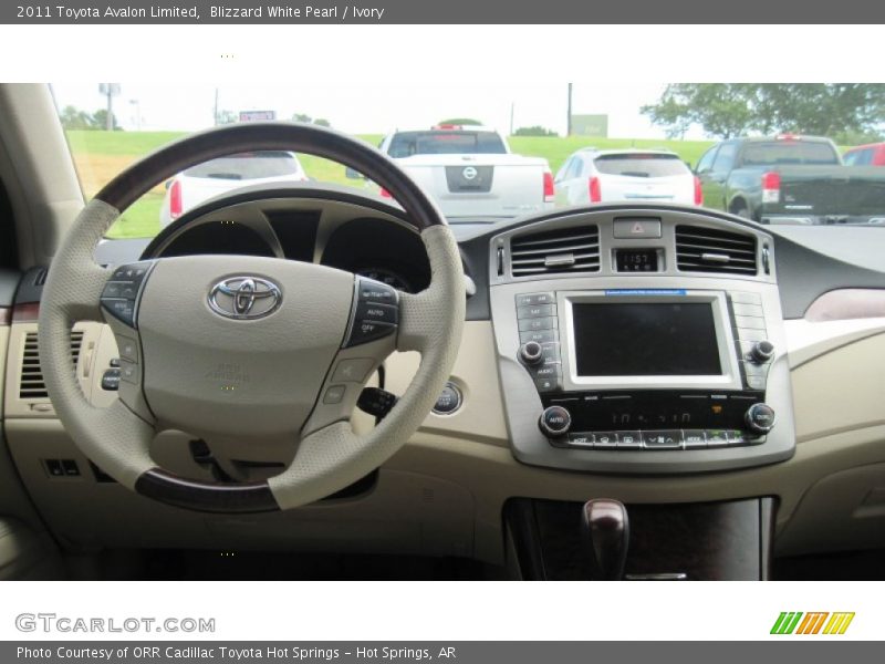 Blizzard White Pearl / Ivory 2011 Toyota Avalon Limited