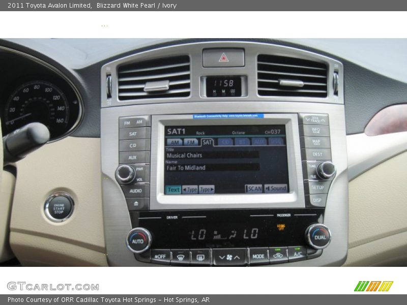 Blizzard White Pearl / Ivory 2011 Toyota Avalon Limited