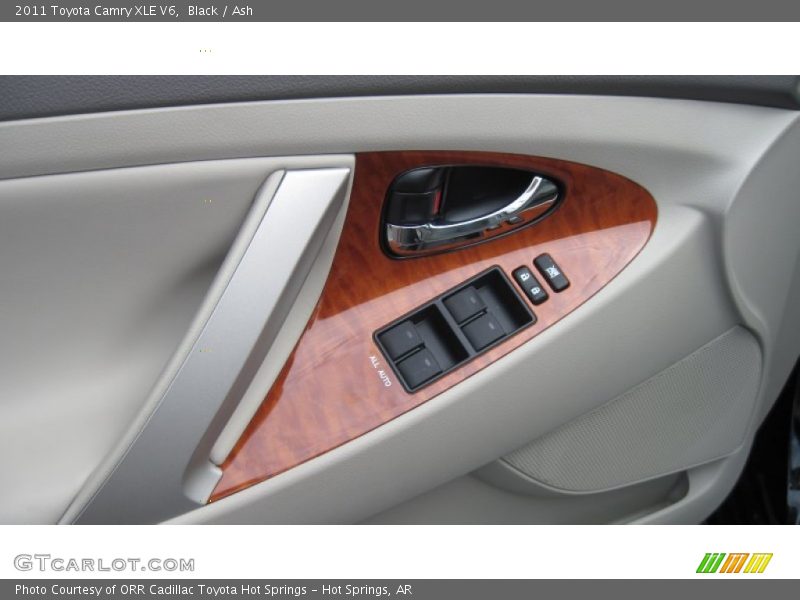Black / Ash 2011 Toyota Camry XLE V6