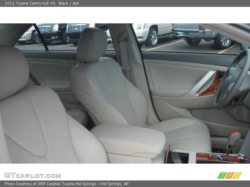 Black / Ash 2011 Toyota Camry XLE V6