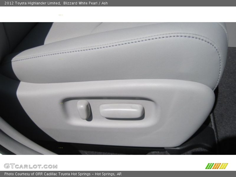 Blizzard White Pearl / Ash 2012 Toyota Highlander Limited