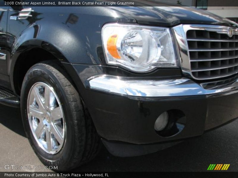 Brilliant Black Crystal Pearl / Light Graystone 2008 Chrysler Aspen Limited