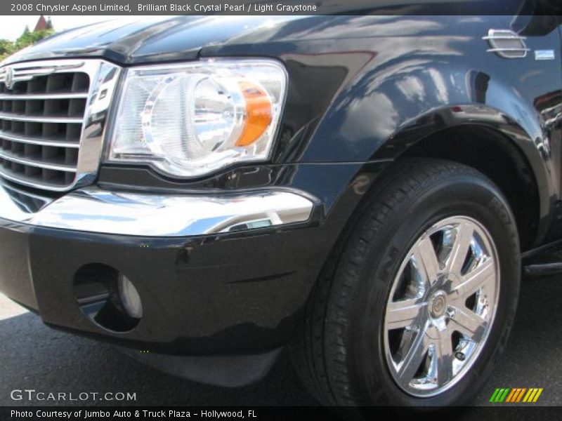 Brilliant Black Crystal Pearl / Light Graystone 2008 Chrysler Aspen Limited