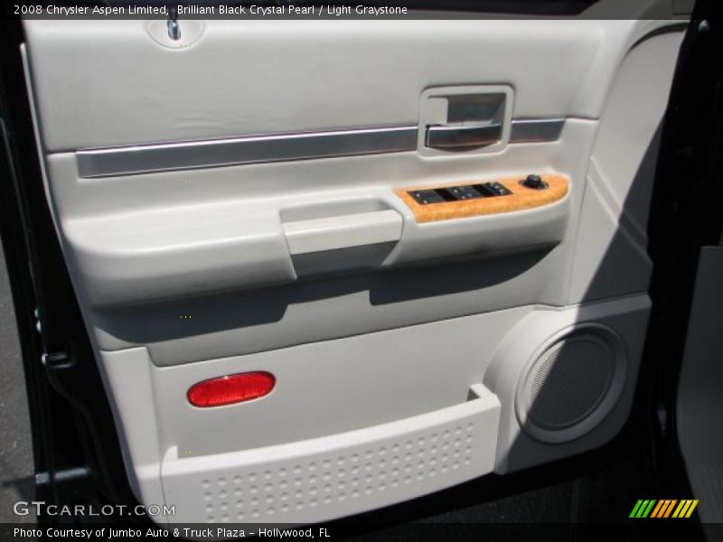 Brilliant Black Crystal Pearl / Light Graystone 2008 Chrysler Aspen Limited