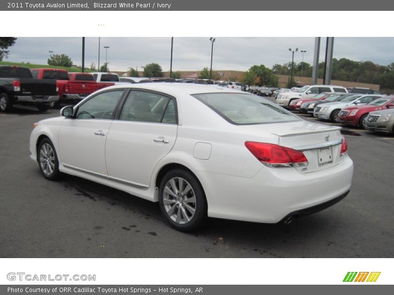 Blizzard White Pearl / Ivory 2011 Toyota Avalon Limited