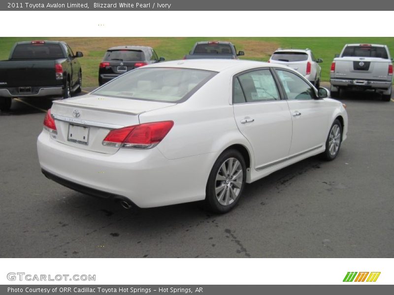 Blizzard White Pearl / Ivory 2011 Toyota Avalon Limited