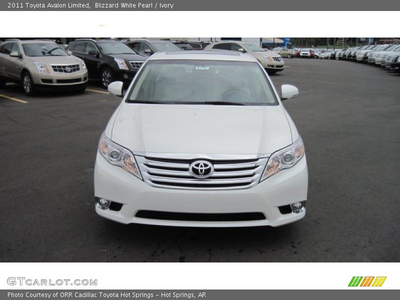 Blizzard White Pearl / Ivory 2011 Toyota Avalon Limited