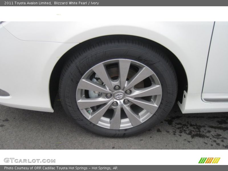 Blizzard White Pearl / Ivory 2011 Toyota Avalon Limited