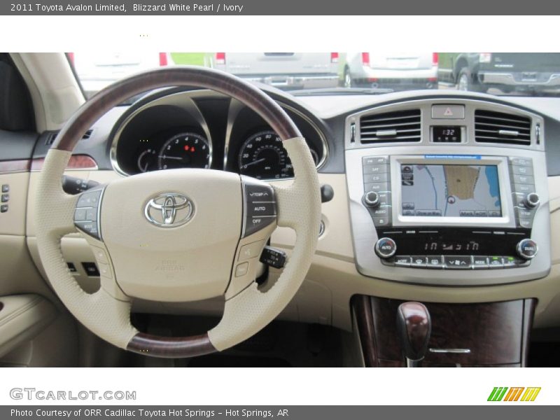 Blizzard White Pearl / Ivory 2011 Toyota Avalon Limited