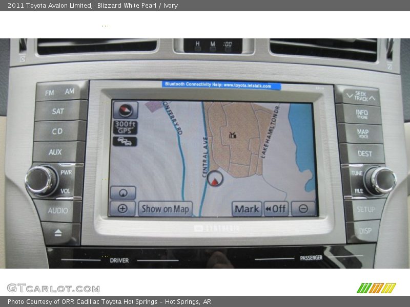 Blizzard White Pearl / Ivory 2011 Toyota Avalon Limited