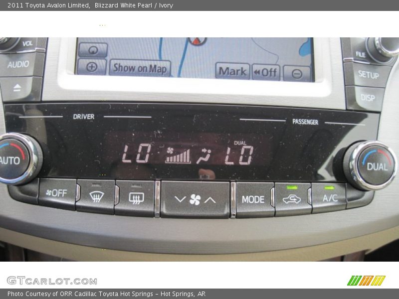 Blizzard White Pearl / Ivory 2011 Toyota Avalon Limited