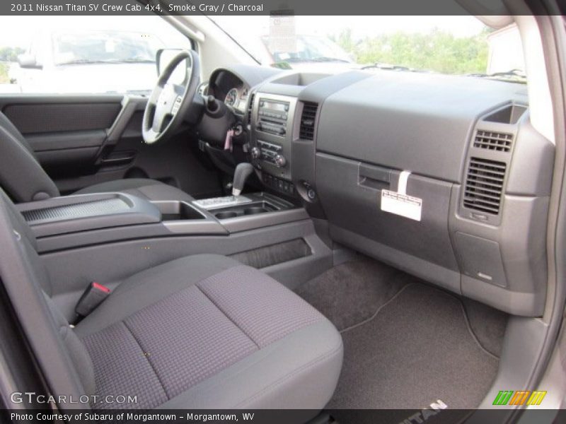  2011 Titan SV Crew Cab 4x4 Charcoal Interior