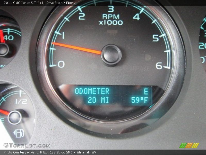 Onyx Black / Ebony 2011 GMC Yukon SLT 4x4