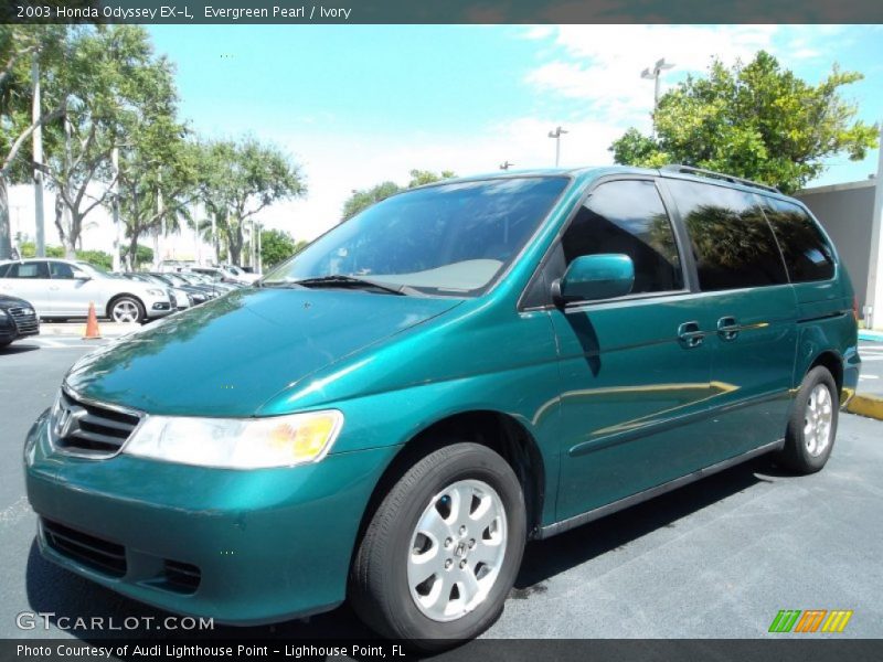 Front 3/4 View of 2003 Odyssey EX-L