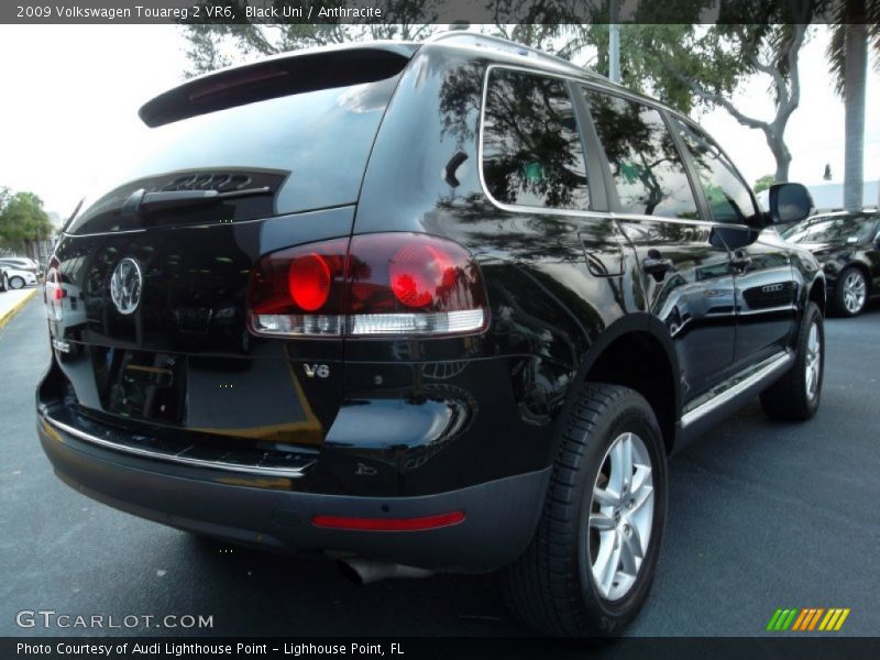 Black Uni / Anthracite 2009 Volkswagen Touareg 2 VR6
