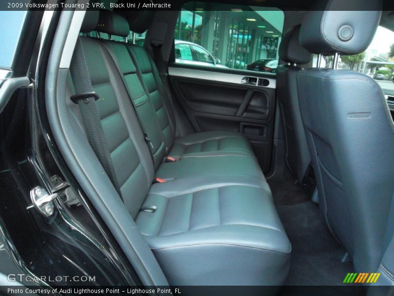 Black Uni / Anthracite 2009 Volkswagen Touareg 2 VR6