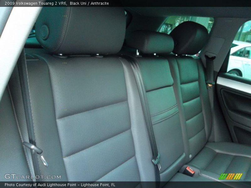 Black Uni / Anthracite 2009 Volkswagen Touareg 2 VR6